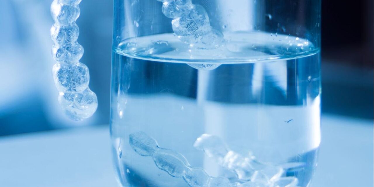 How to Wash Invisalign?