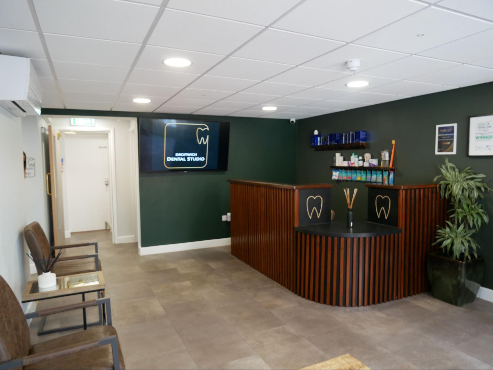image2 Droitwich Invisalign